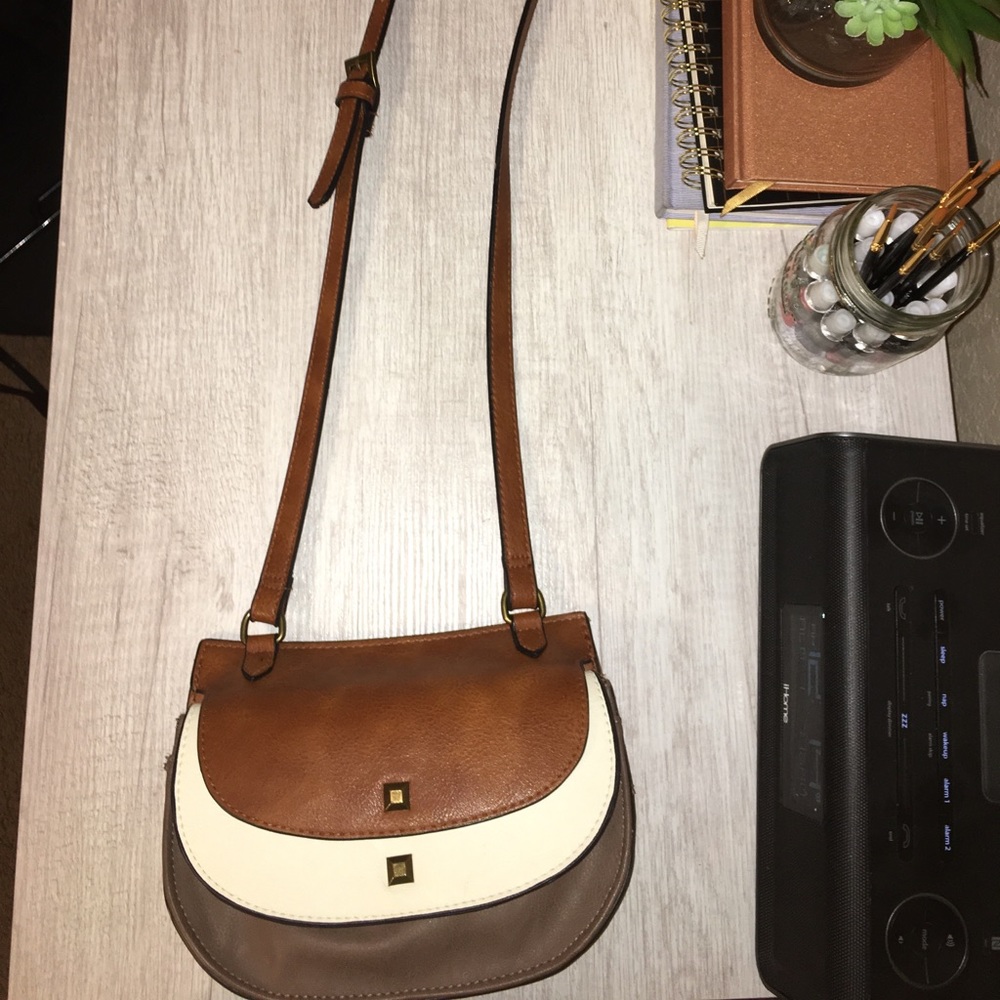 Brown crossbody purse
